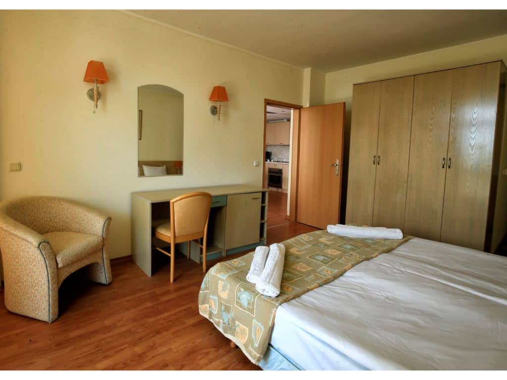 rooms-apartment-1-bedroom