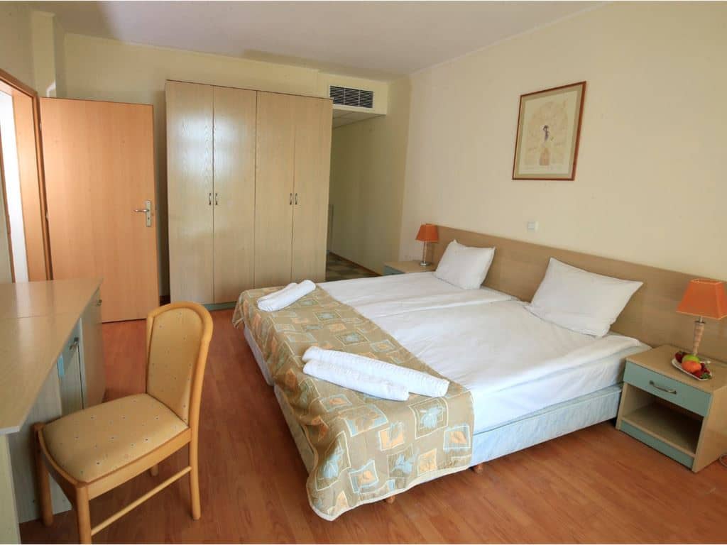 rooms-apartment-1-bedroom