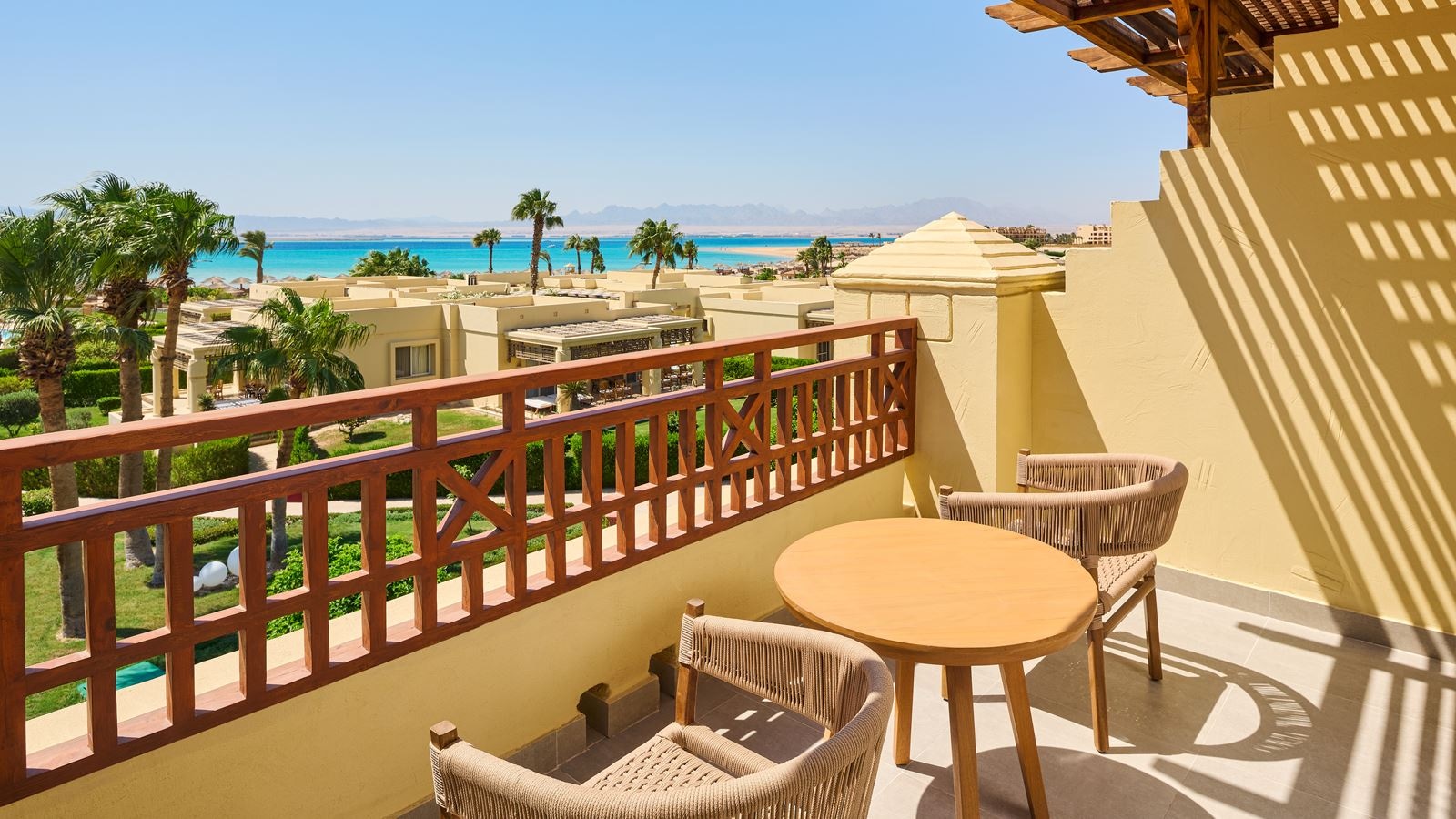 rooms-executive-suite