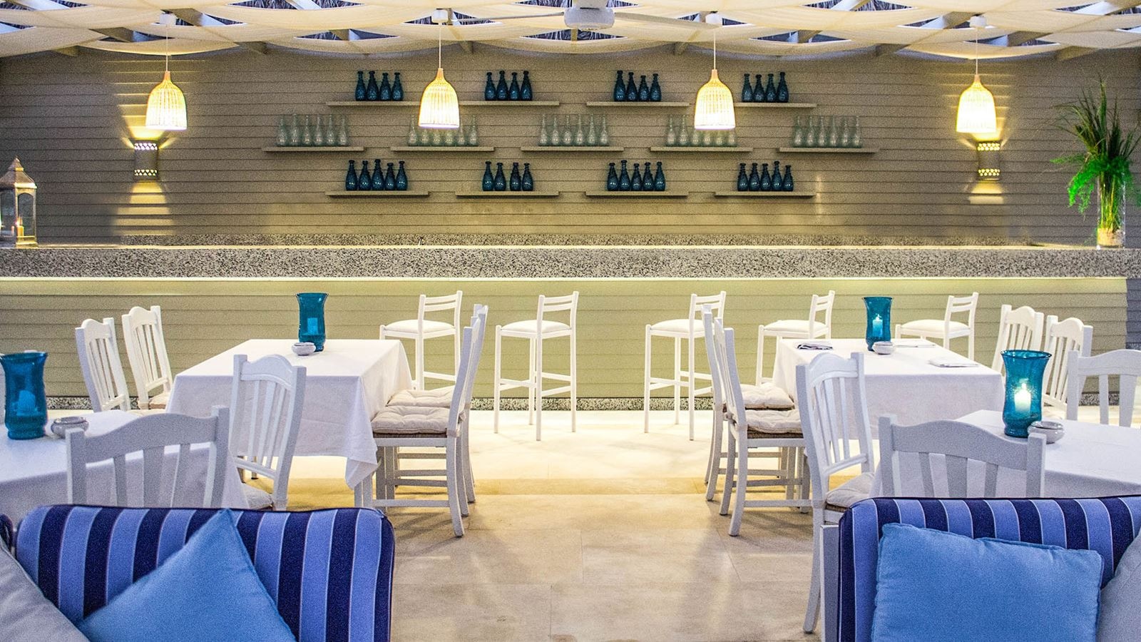 restaurants-aqua-restaurant