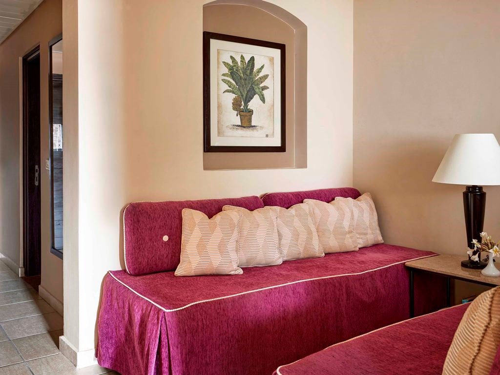 rooms-room-deluxe-door-seaview