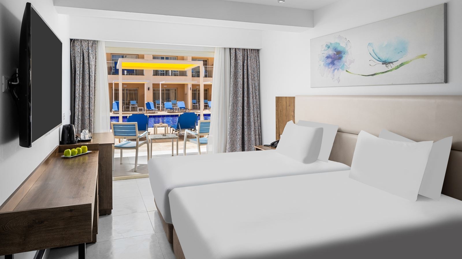 rooms-standard-saver-pool-view-room