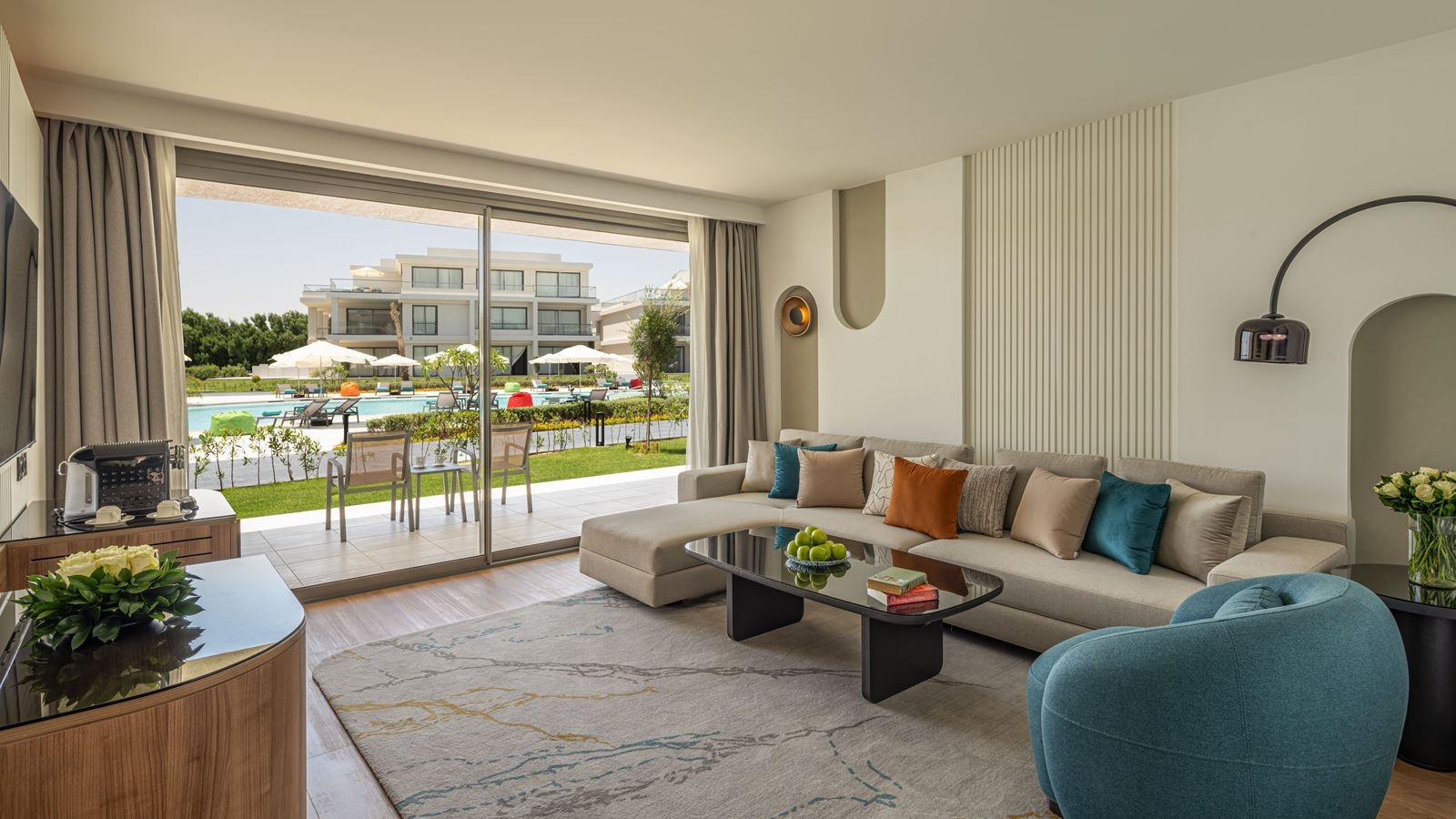 rooms-superior-suite-bay-view