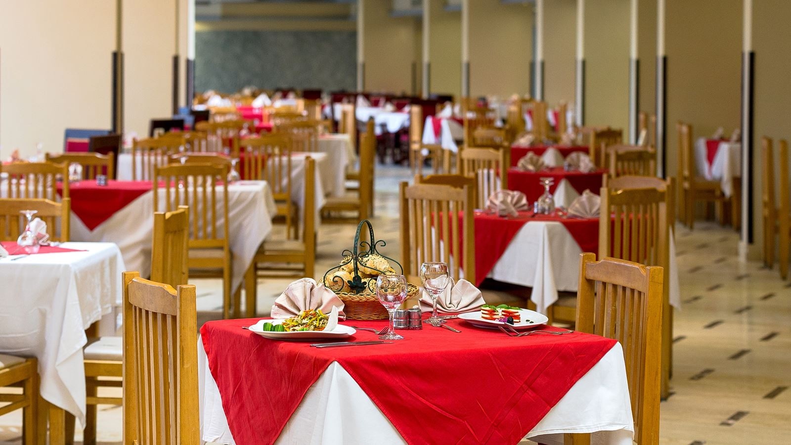 restaurants-restaurants