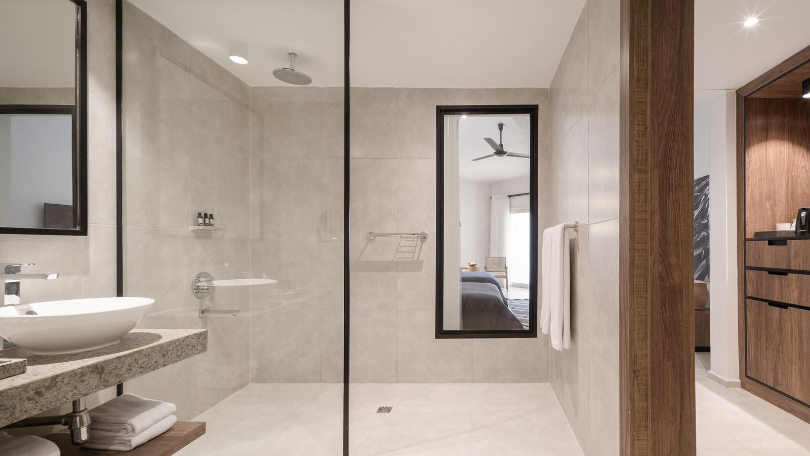 rooms-deluxe-twin-room-garden-view