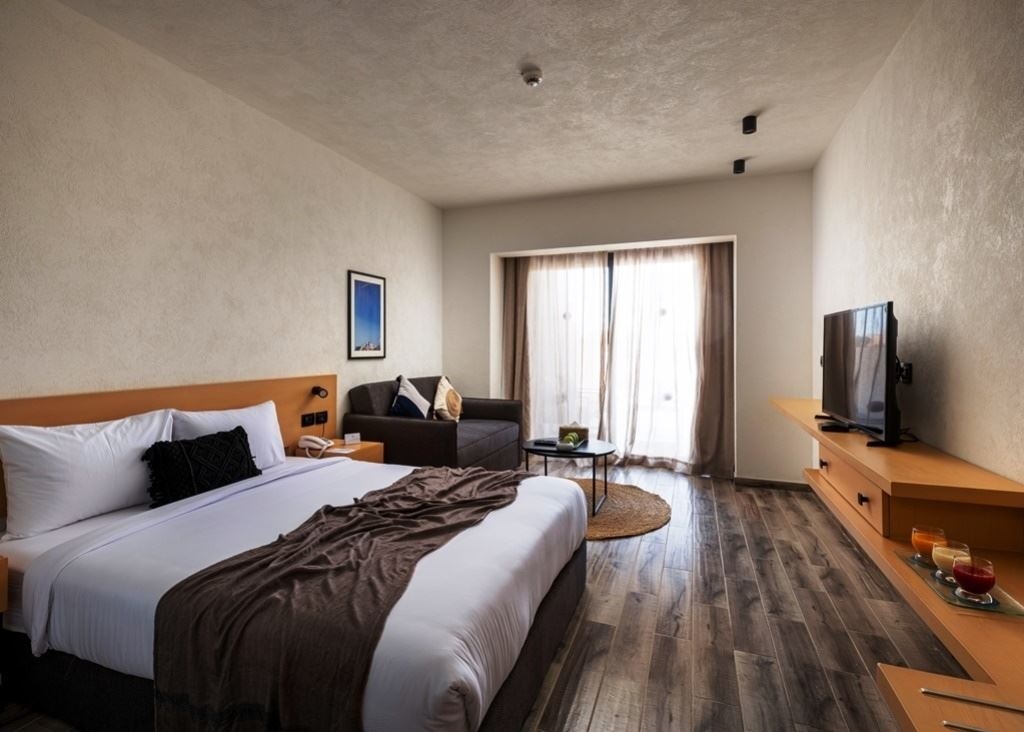 rooms-creek-premium-room-mountain-view