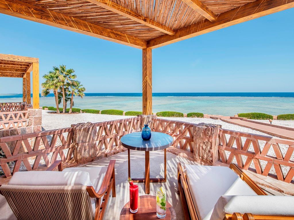 rooms-superior-room-sea-view