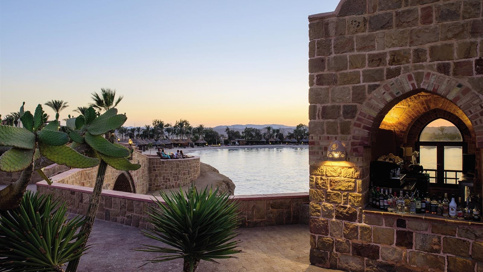 bars-top-of-rock-bar