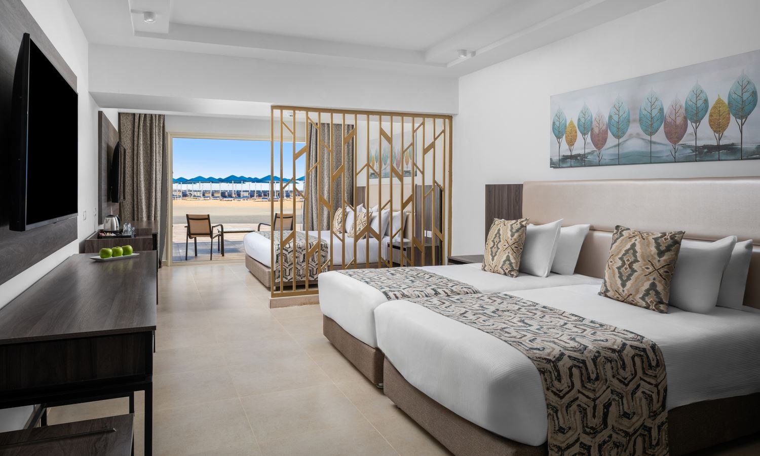rooms-family-deluxe-beach-front