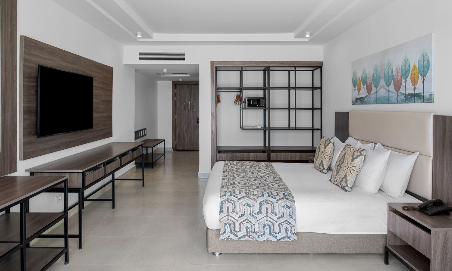 rooms-room-deluxe-side-sea-view