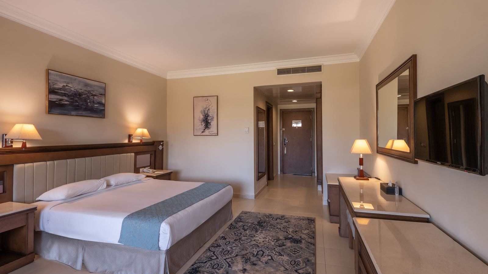 rooms-premium-room-pool-view