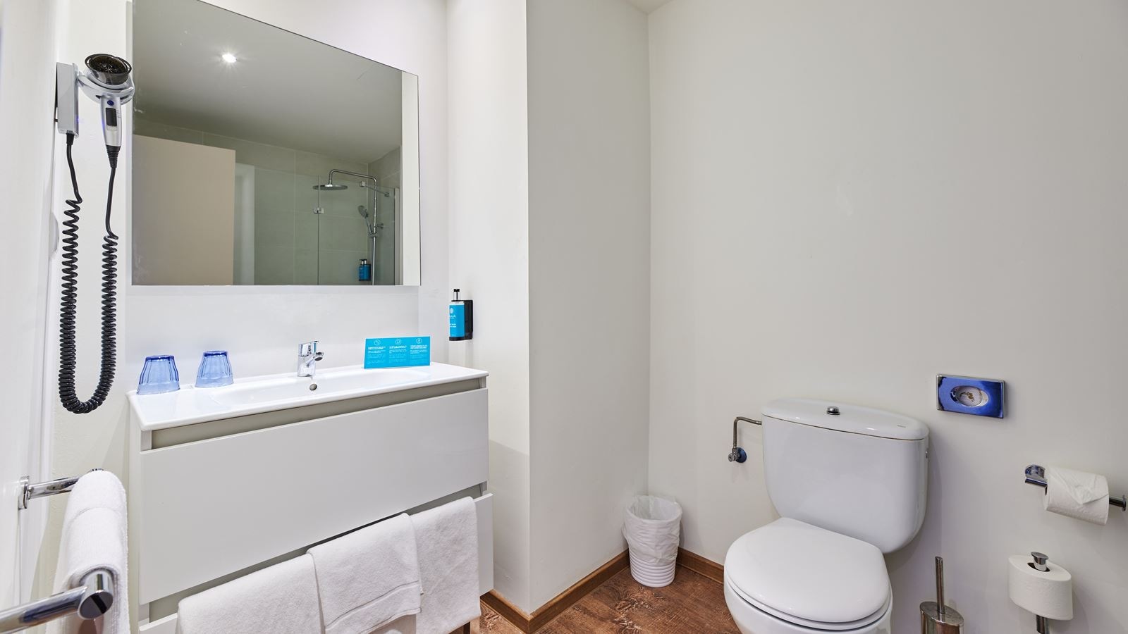 rooms-room-double-sea-view-balcony