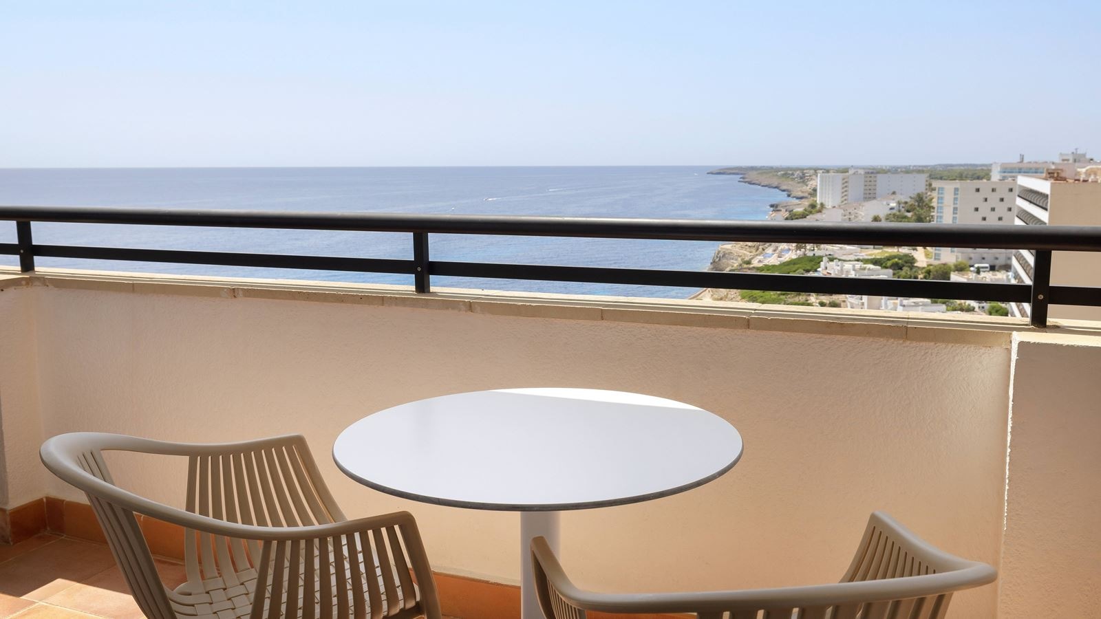 rooms-my-favourite-club-junior-suite-sea-view-balcony