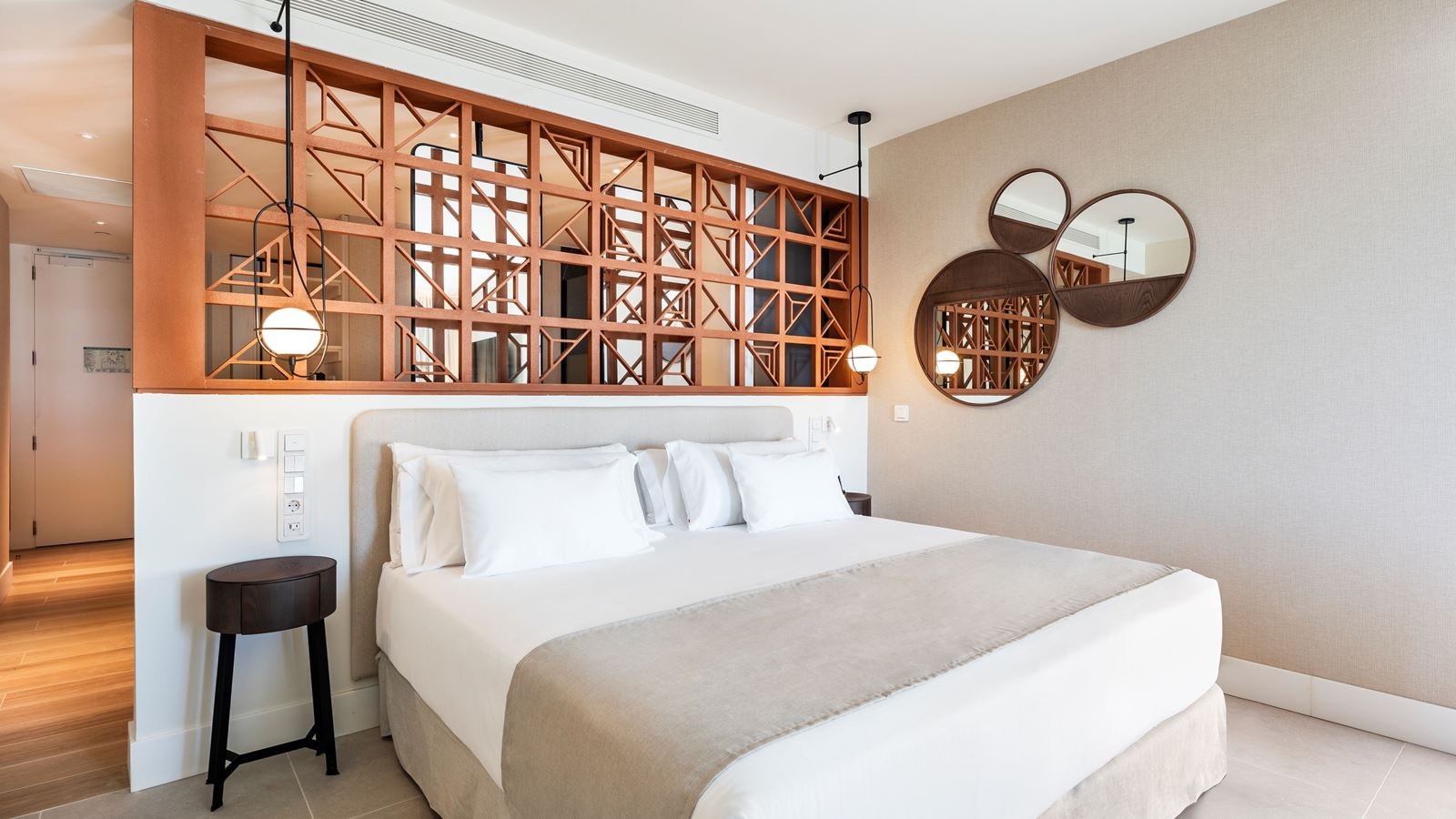 rooms-junior-suite-deluxe-frontal-sea-view