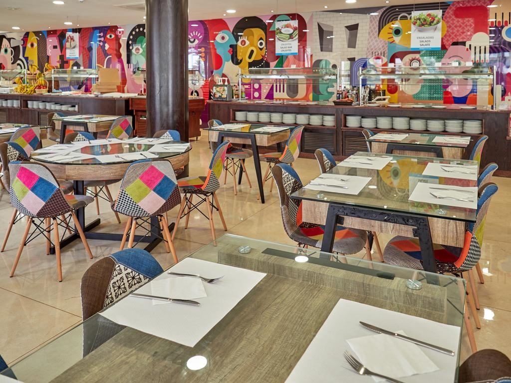 restaurants-restaurant