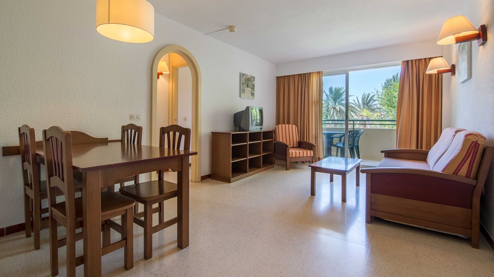 rooms-two-bedroom-apartment-balcony-or-terrace