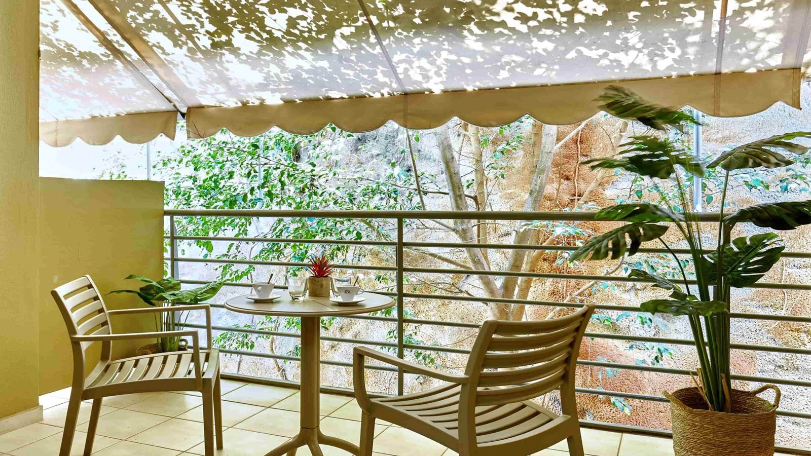 rooms-superior-family-mountain-view