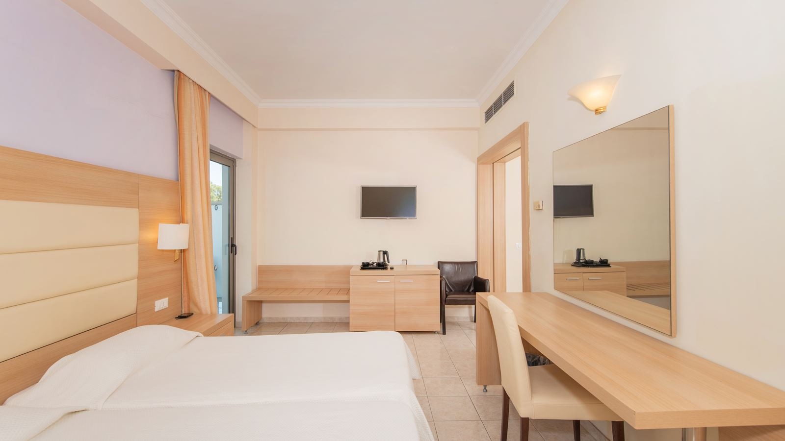 rooms-family-room