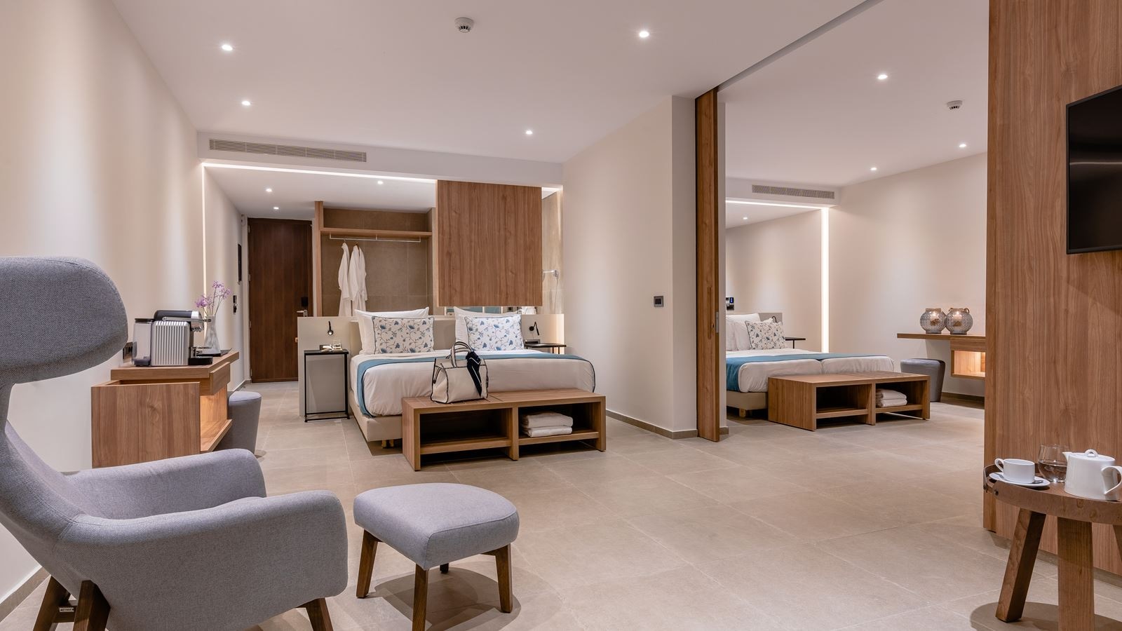 rooms-two-bedroom-suite-sea-view