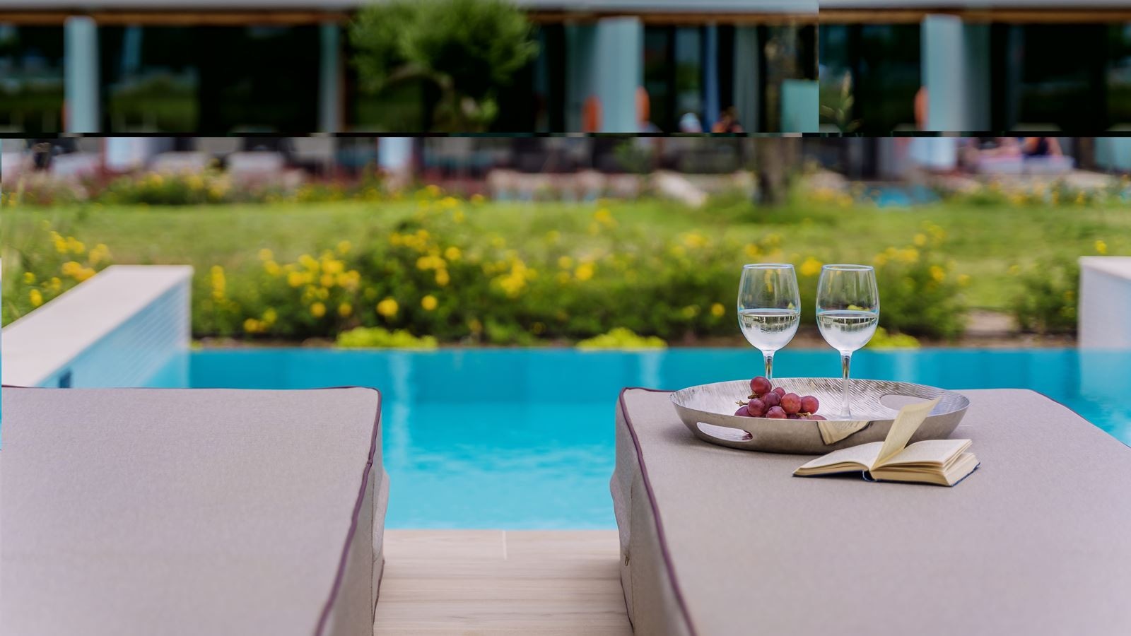 rooms-suite-private-pool-garden-view