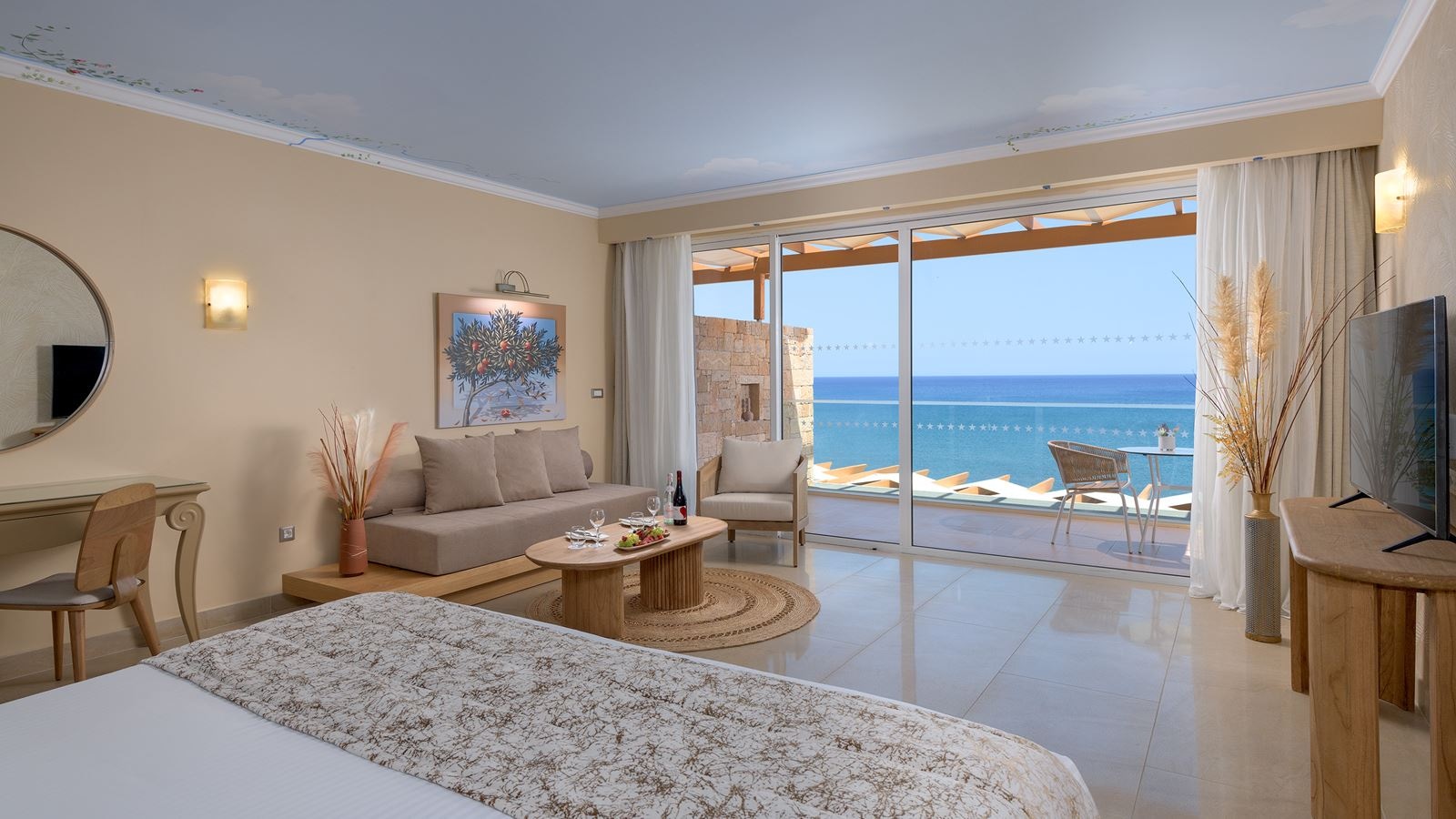 rooms-platinum-beach-room-sea-view