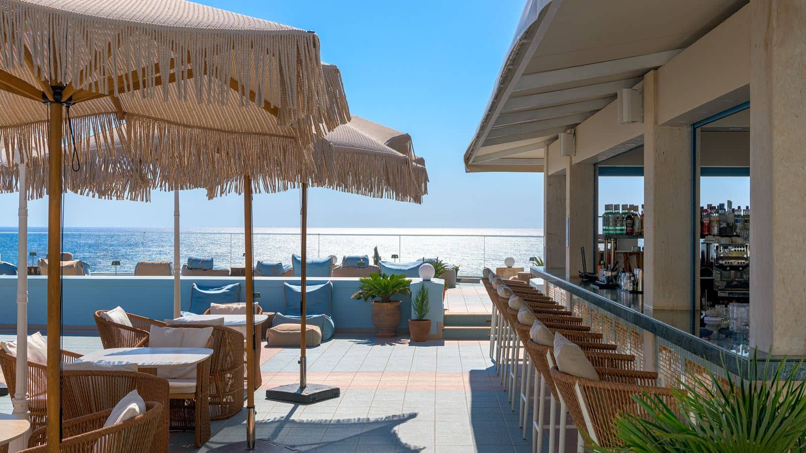 bars-h2o-pool-bar